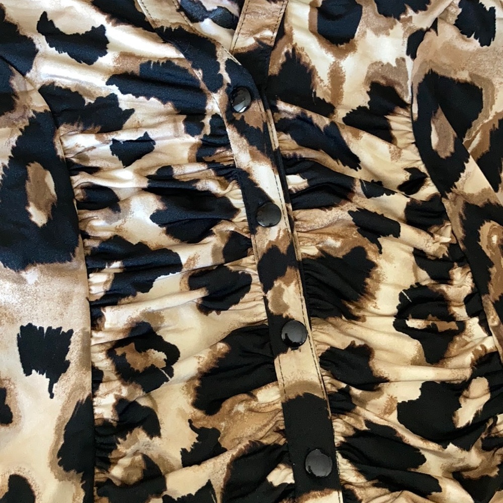 Leopard button down shirt - Picture 2 of 2